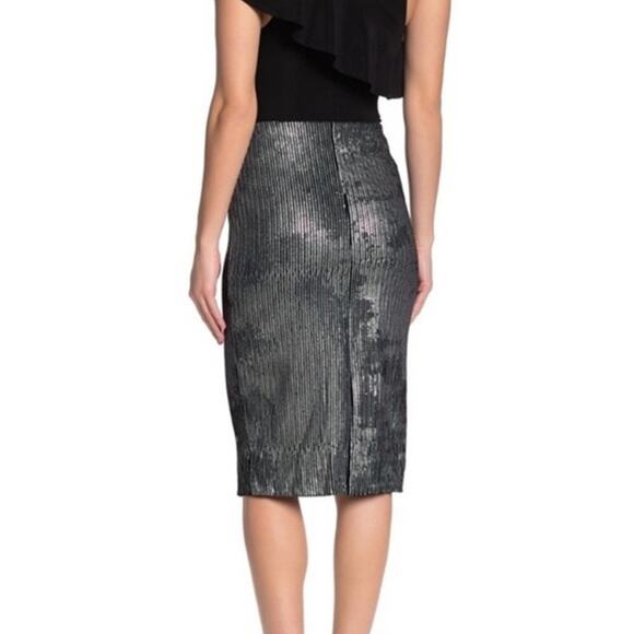 Everleigh Women's Black and Silver Sequin Pencil Skirt Stretch Size Small - Picture 2 of 5